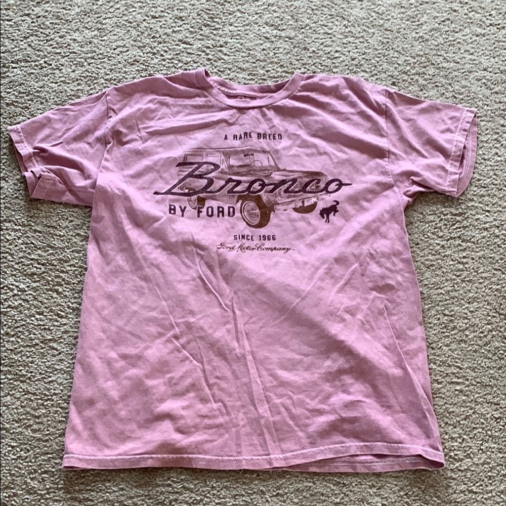 Ford Bronco Pink T-Shirt large